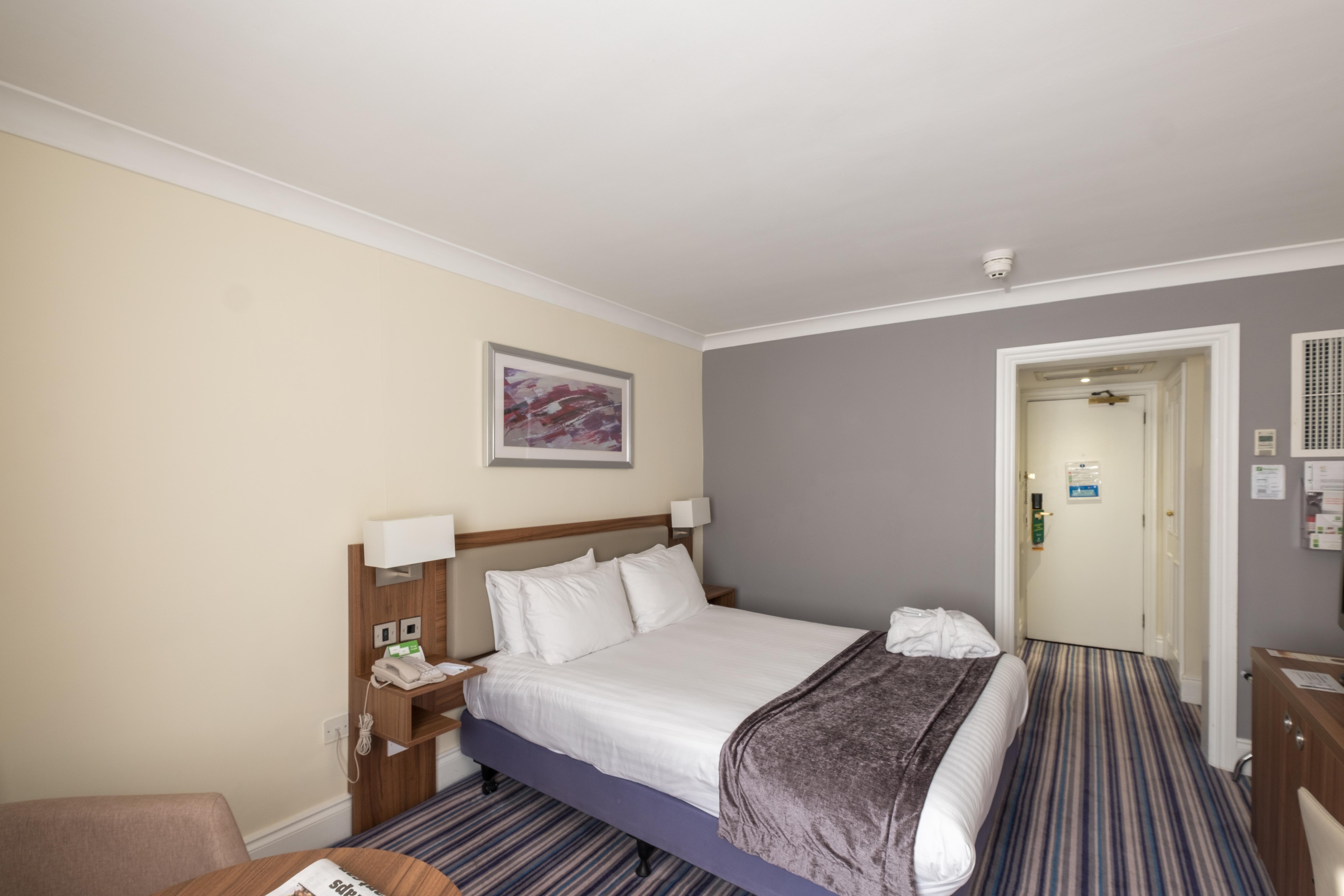 Holiday Inn Swindon By Ihg Экстерьер фото