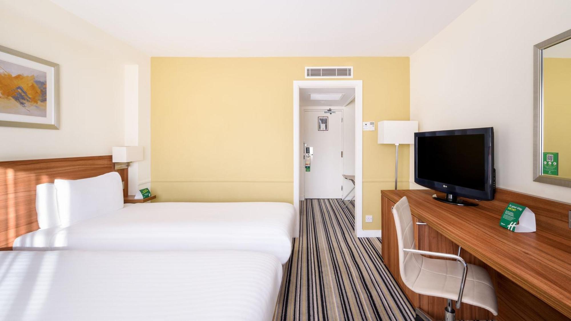 Holiday Inn Swindon By Ihg Экстерьер фото