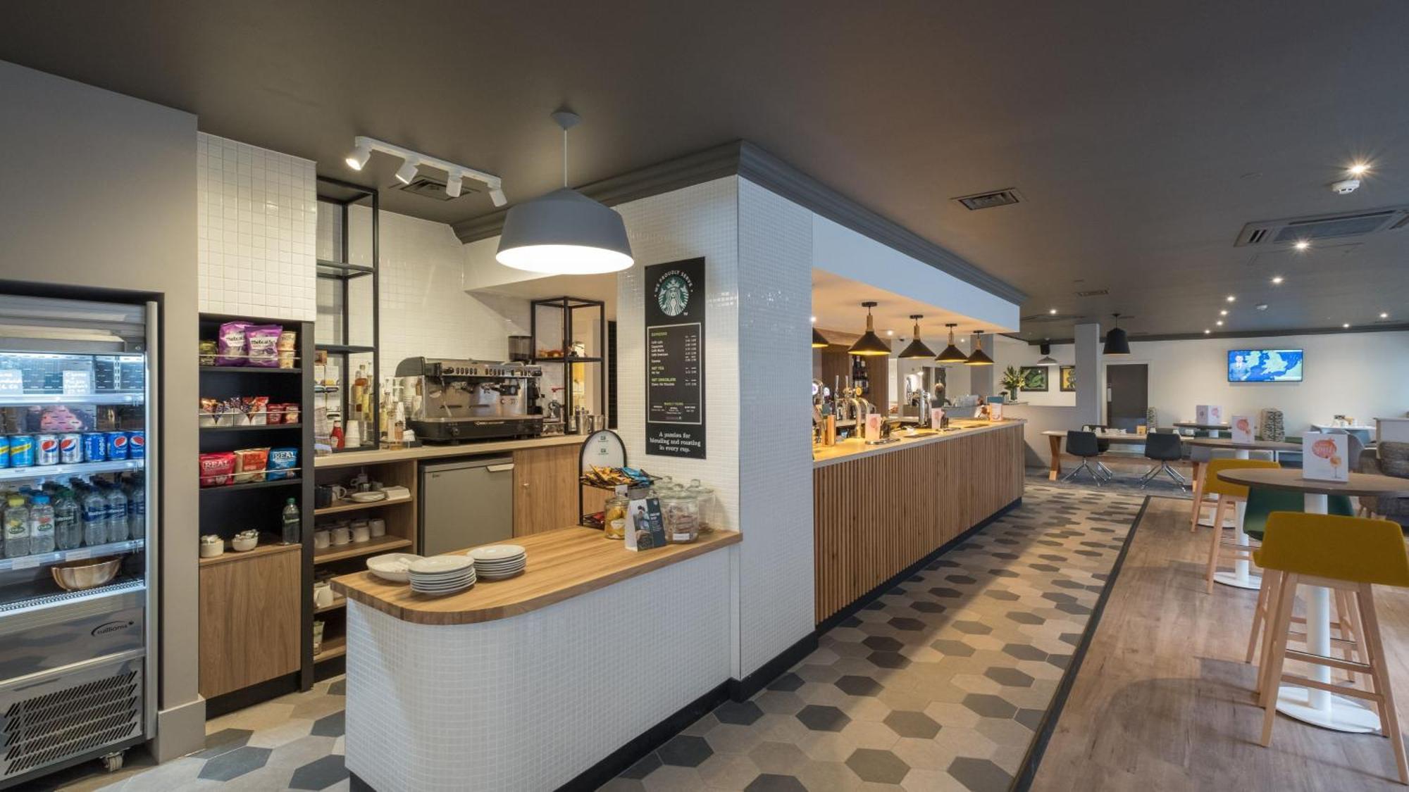 Holiday Inn Swindon By Ihg Экстерьер фото